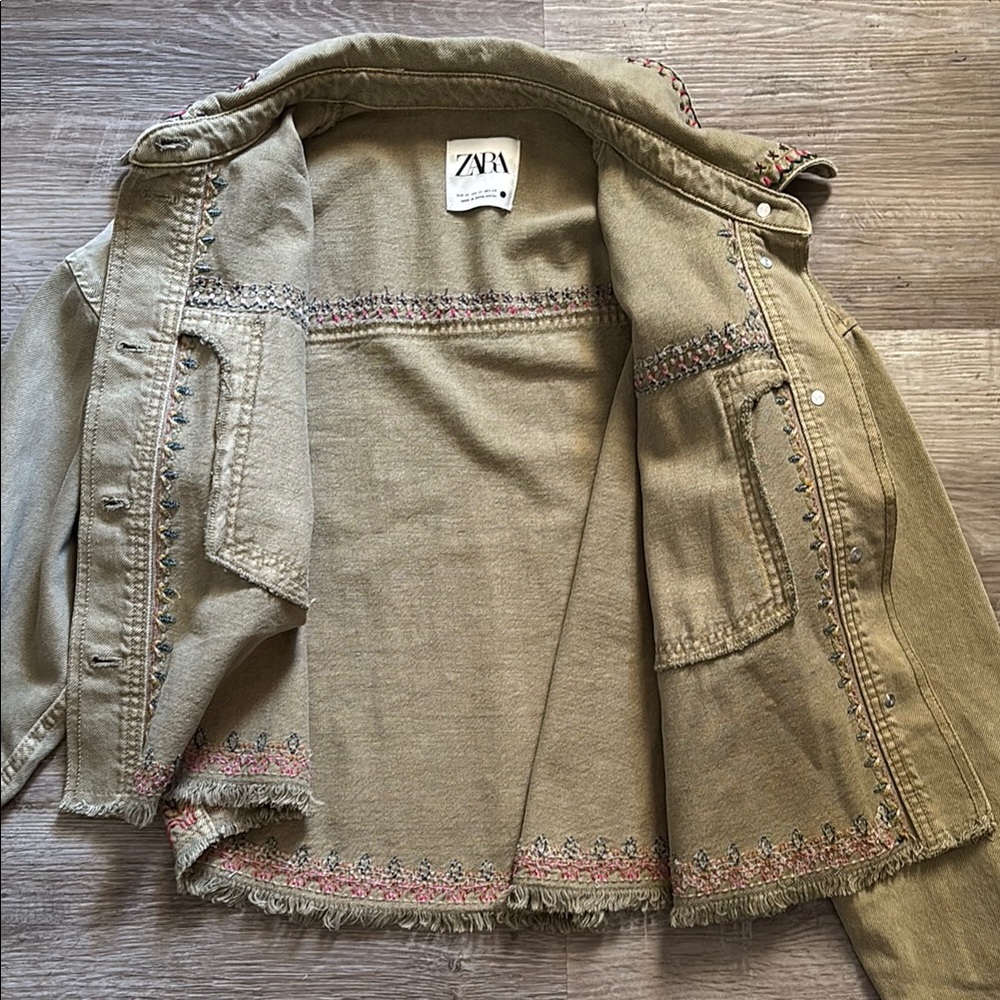 Zara Embroidered Denim Jacket - Picture 4 of 6